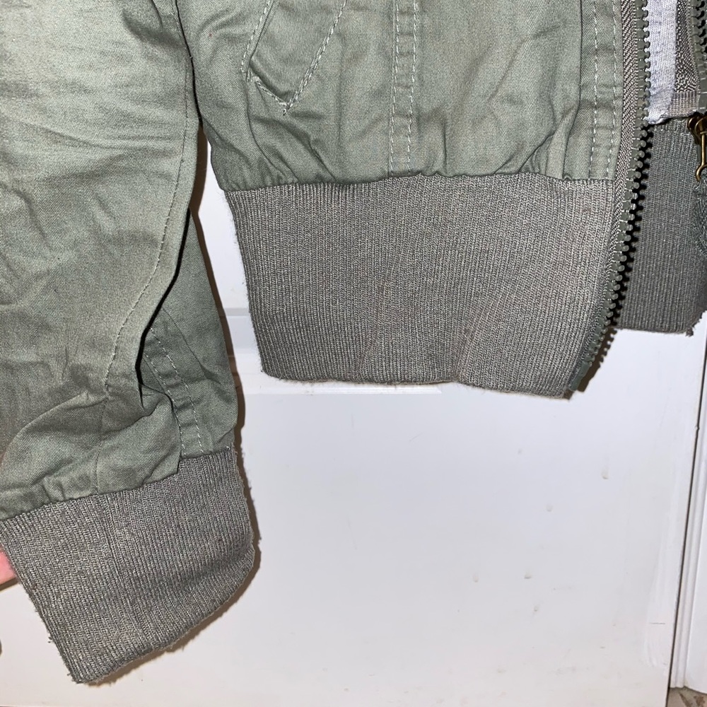Jacket - Picture 4 of 5